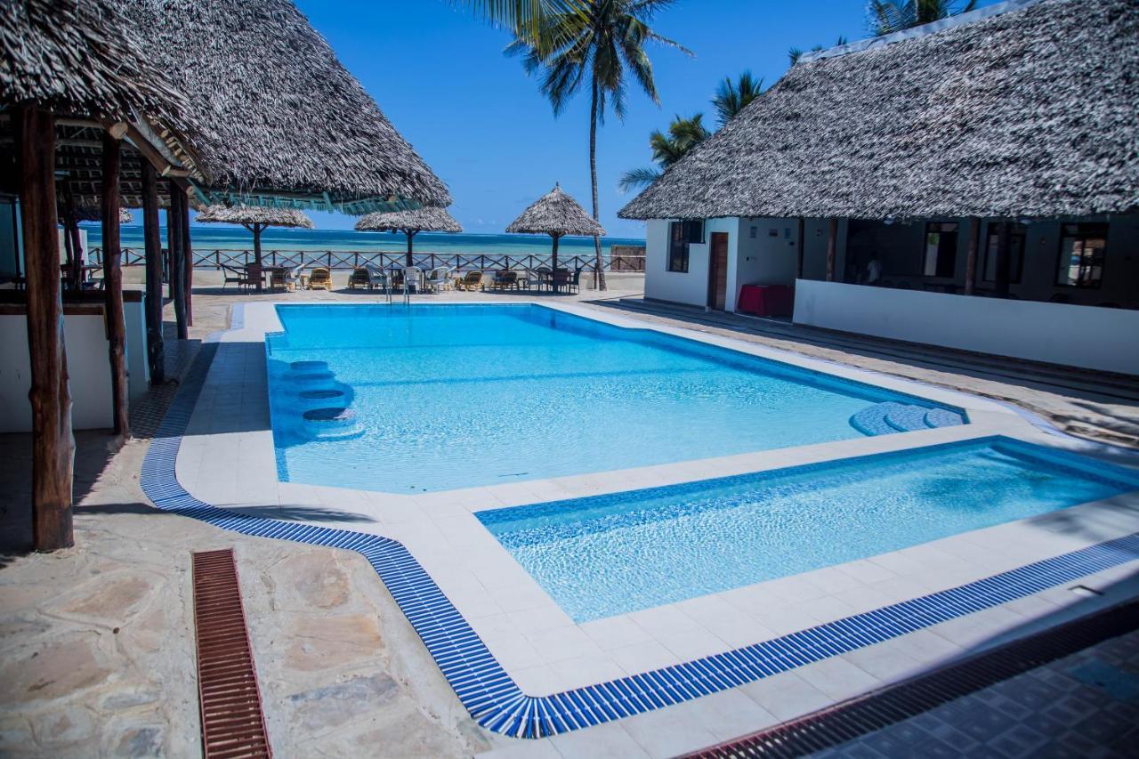 Sheratton Beach Villagio Mombasa Exterior photo