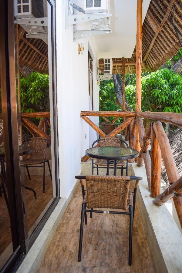 Sheratton Beach Villagio Mombasa Exterior photo